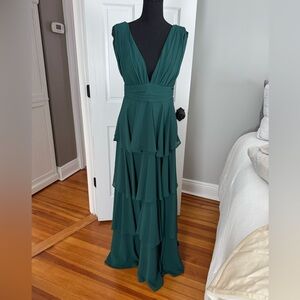 Lulu's Hunter Green Tiered Maxi Dress Size M